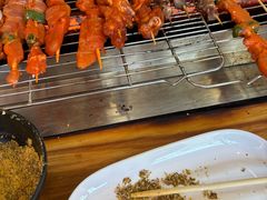 -哈尔滨小酒馆·鲜肉现穿自助烧烤(康新花园店)