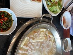 -老来福·非遗酸汤兔(凯旋路店)