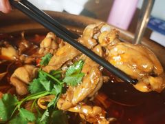 黄焖牛蛙煲-马头巷·食景园(苏州总店)