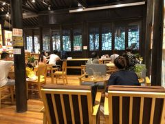 -猫的天空之城概念书店(杭州南宋御街店)