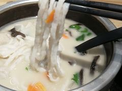 石锅孖宝-渔米丰·广府鱼汤米线(光明广场店)