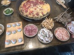 -渝嘴小老弟老火锅(华新村店)