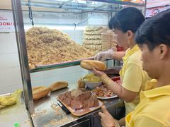 -Bánh Mì Huynh Hoa
