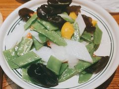 炒时蔬-云海肴·汽锅鸡·云南菜(天津国金汇店)