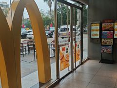 -麦当劳(GOGO新天地店)