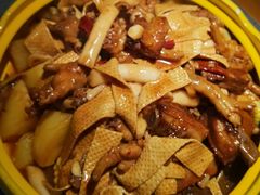 -多嘴超级肉蟹煲(欧亚卖场店)