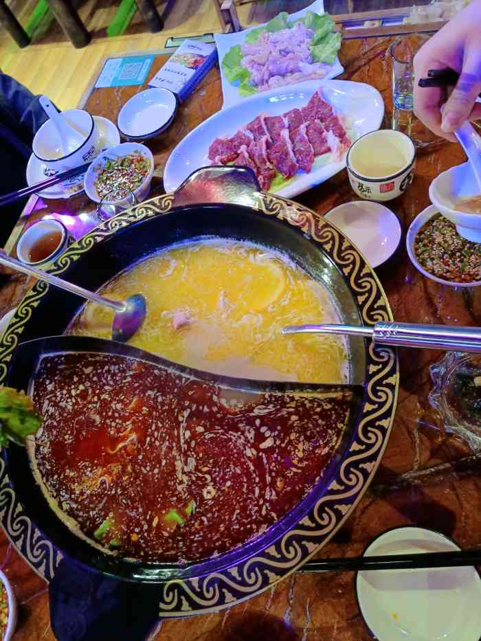 捞牛火锅(淡村庙街店)-"柠檬锅配芝麻酱绝了 这么好吃店怎么不.