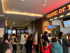 等位区-汉堡王(上海凌云壹街坊店)