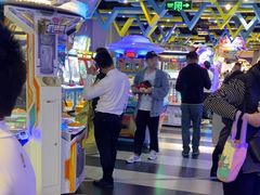 -反斗乐园π·电玩·高空拓展·蹦床(龙华天虹店)