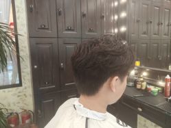 -东方先生国潮男士理发馆