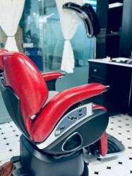 -老男孩男士理容馆·理发·烫染·修面