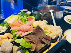 -唯爱KTV聚会餐厅(仙林东城汇店)