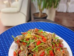 小炒黄牛肉-名典餐厅(铁西立安花园店)