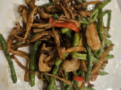 -鲁菜根·泰安菜(万达店)