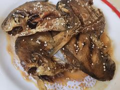 干煎鲳鱼-小实惠嘉(威海路店)