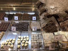 -VENCHI 闻绮(北京国贸商城店)