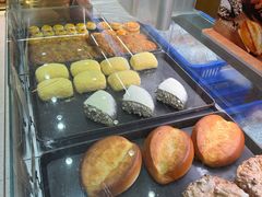 -昆明冠生园·鲜花饼·面包蛋糕(老街店)