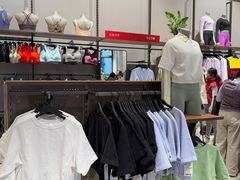 -lululemon(比斯特购物村店)