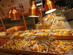 面包甜点陈列柜-亚马逊海鲜自助(梅溪湖步步高店)