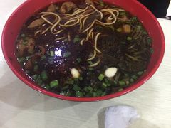 -小龙大肉面馆