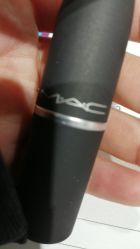 -M·A·C