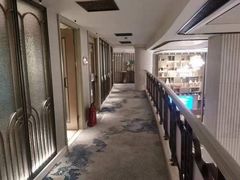 -浅深(世茂滨江精品店)