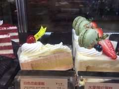 白色恋曲蛋糕-85度C(江都金鹰店)