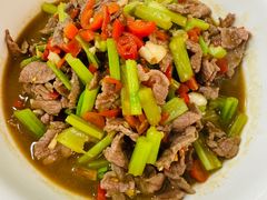 鲜炒黄牛肉-憨伢子·家常菜小食堂·有锅气の炒菜(江汉路店)