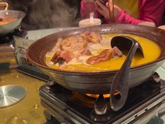 -帅巴人舅母子腊蹄民俗村