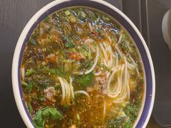 -云阿蛮云南生烫牛肉米线(奉贤路店)