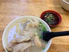-雷祖芳老妈蹄花店