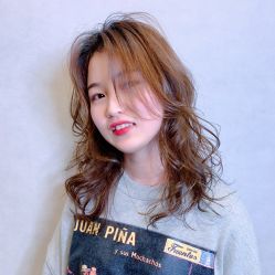 -PE SALON