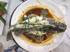 -覃记海鲜美食餐厅