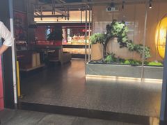 -芝小官毛肚火锅海鲜自助(苏州吴江区万宝店)