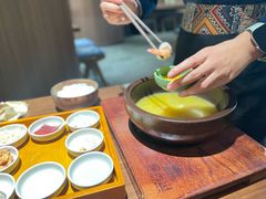 -良米山·云南野生菌过桥米线(上海首店)