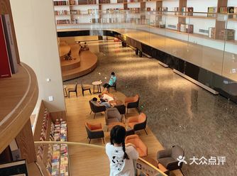 洛阳最有排面的电影院|能看书能拍照的网红打卡地