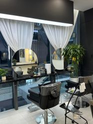 -U·NI SALON 造型