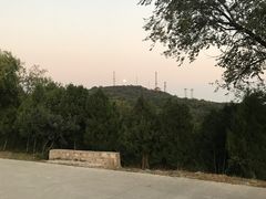 -鬼笑石后山停车场