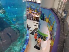 -鸿通城购物中心