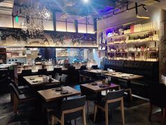 -妮妮酒馆Bistro Nini