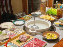 -四点金粥底火锅(沂州里店)