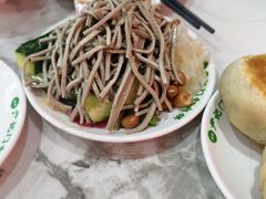 -尹记门钉肉饼(丰台站店)
