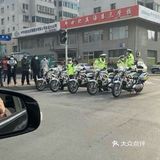 先交费再预约。我什么也不想说了，也斜么她一下