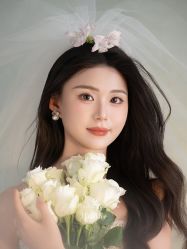 -雪中彩影婚纱摄影·微光艺术中心