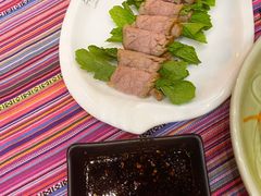 -香巴拉云南餐厅(华莱坞店)