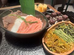 -三出山火锅(南京万象天地店)