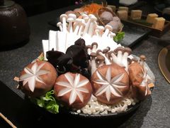 菌菇拼盘-湊湊火锅·茶憩(打浦桥日月光店)