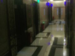 -唱吧麦颂KTV(东胜港悦广场店)