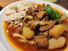 沙湾大盘鸡-塔哈尔·新疆盛宴(城西银泰店)