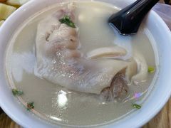 -雷祖芳老妈蹄花店